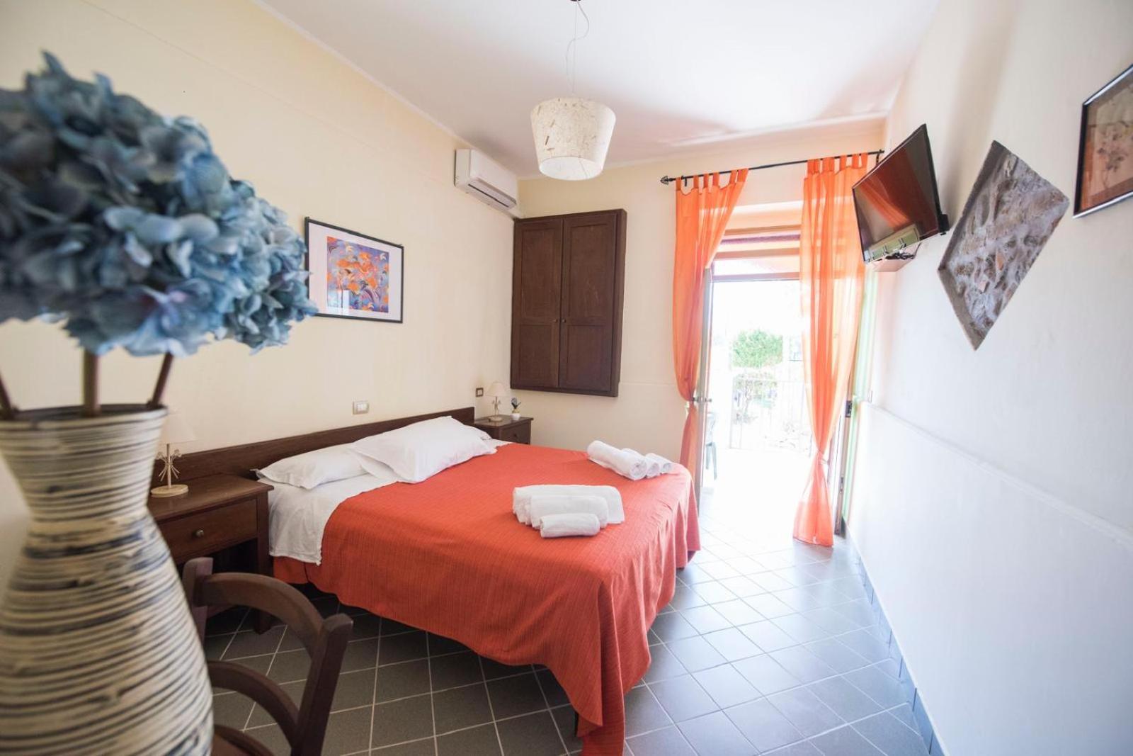 B&B Casa Cosmano Brancaleone Marina Dış mekan fotoğraf